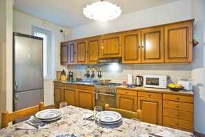 Private kitchen - Relax 5★ near Lake Como, Hospital & Ferry | Garden & Parking (Gravedona)