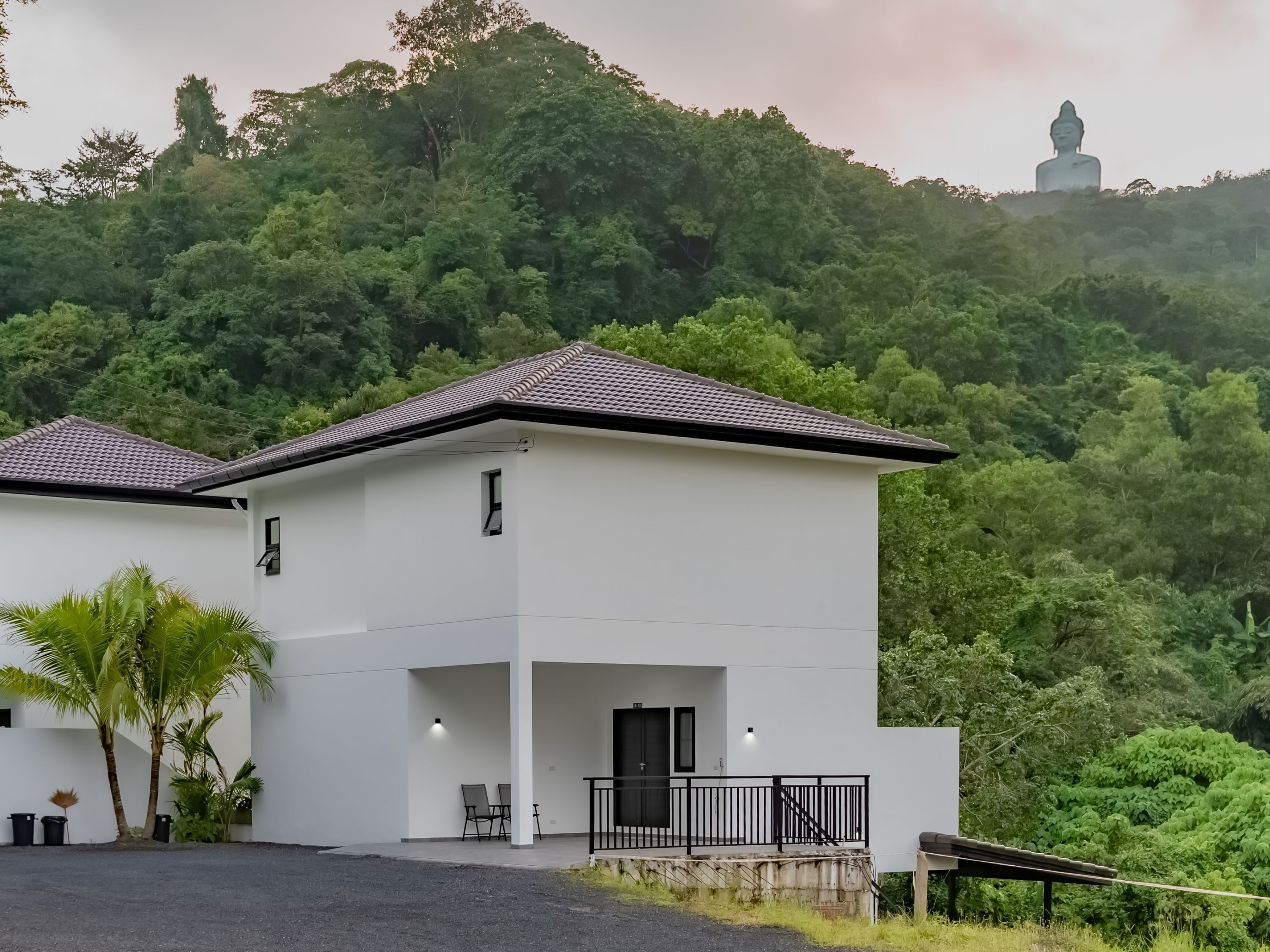 Vila, 3 quartos, piscina particular, vista para a montanha | Estacionamento | Estacionamento limitado