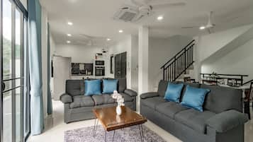 Villa, 3 Bedrooms, Private Pool, Mountain View | Room amenity