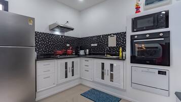 Villa, 3 habitaciones, alberca privada, vista a la montaña | Interior