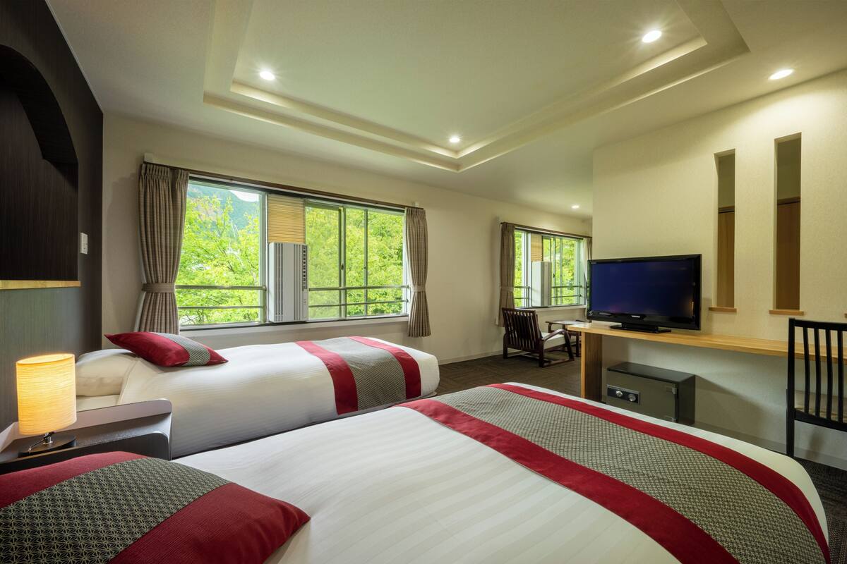 Deluxe Twin Room | Free WiFi