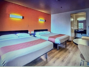 Iron/ironing board, WiFi, bed sheets