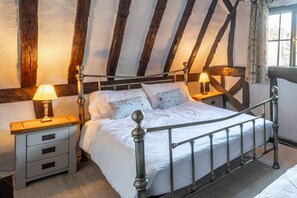 2 bedrooms, iron/ironing board, Internet, bed sheets - The Thatched Lodge, Fressingfield, Suffolk (Fressingfield)
