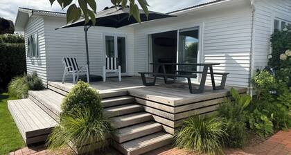 Relax at Mere Road Retreat, a quiet escape perfectly positioned near the lake!