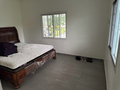 Lovely 6-bedroom villa with AC in charming Sanyang.