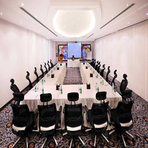Spacious Family Stay Sunday Qaser Al Hamra