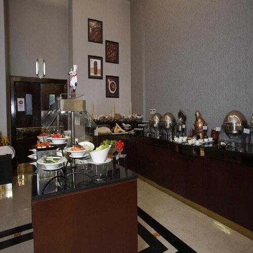 Spacious Family Stay Sunday Qaser Al Hamra