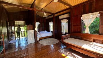 Hus – comfort, hageutsikt | Strykejern/-brett og wi-fi (inkludert)