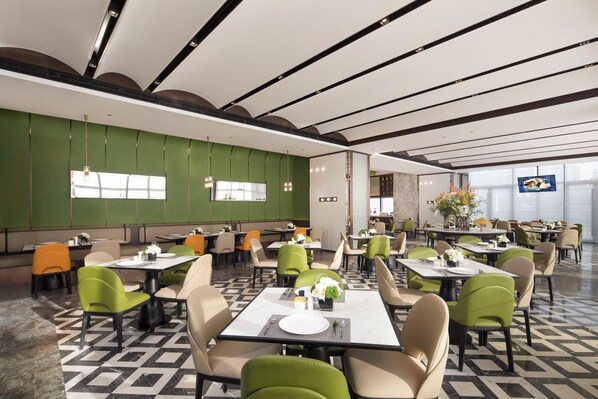 Unclassified image, 1 of 23, button - Hampton by Hilton Taizhou Jiaojiang (Taizhou)