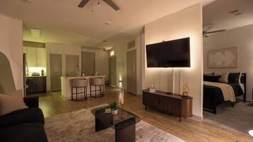 1 sovrum, strykjärn/strykbräda, wi-fi och sängkläder