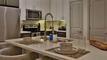 Microwave, oven, stovetop, dishwasher