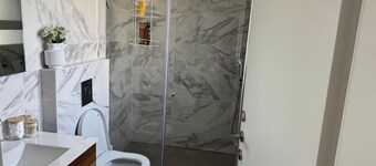 New 2-bedroom apartment in Jerusalem for relaxing stays