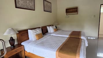 Double or Twin Room, Pool View | Wi-fi percuma