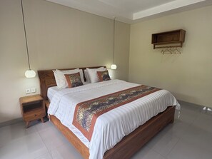 Habitación superior con 1 cama matrimonial o 2 individuales | Wifi gratis 