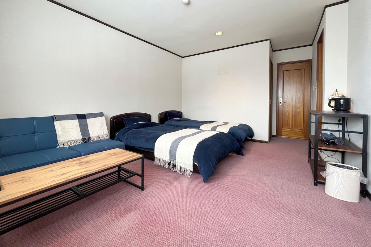Quadruple Room, Multiple Beds | WiFi (free), bed sheets