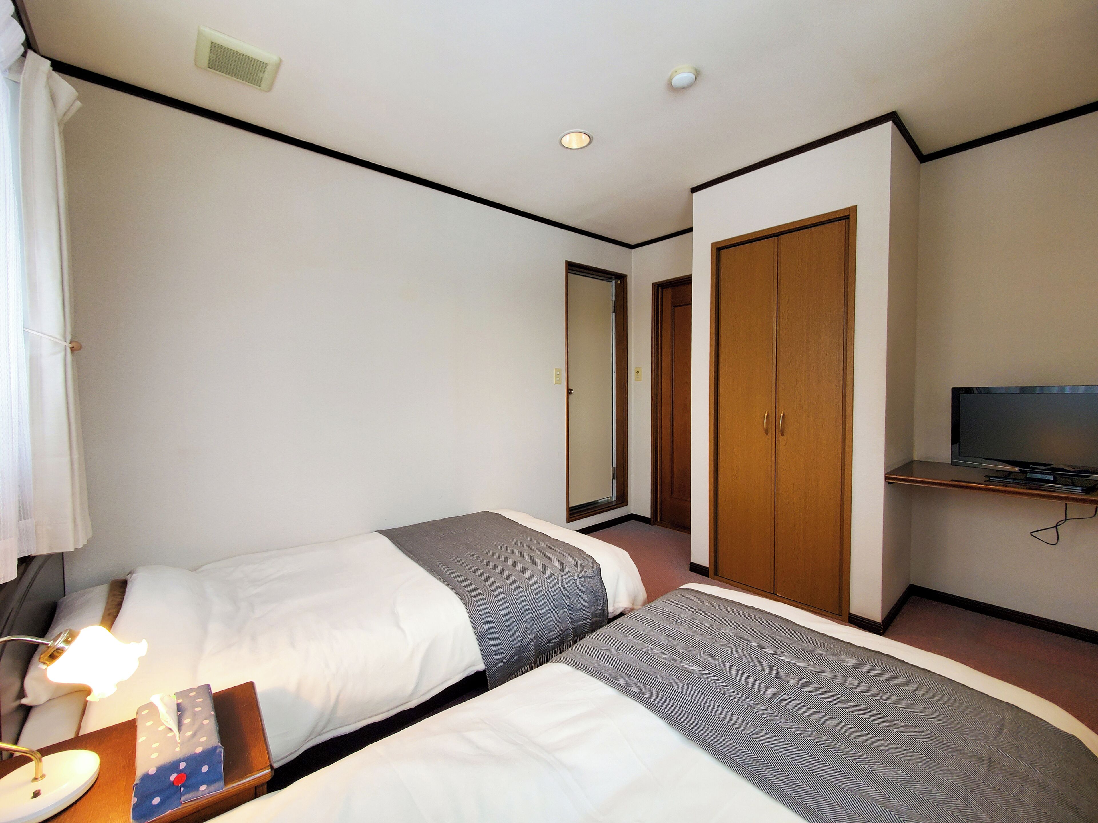 Twin Room, Shared Bathroom