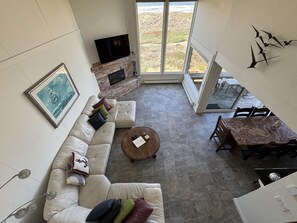 Télévision, cheminée