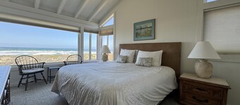 Monterey Dunes 144 - Moss Landing Townhome - A Mile of Beachfront!