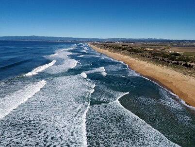 Monterey Dunes 144 - Moss Landing Townhome - A Mile of Beachfront!