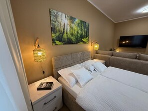 Iron/ironing board, WiFi, bed sheets - Cozy apartment surrounded by forest and fields near the border (Trzebiel)
