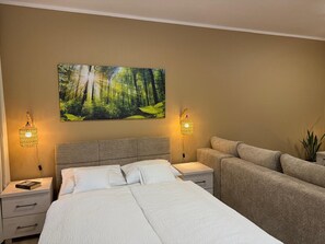 Iron/ironing board, WiFi, bed sheets - Cozy apartment surrounded by forest and fields near the border (Trzebiel)