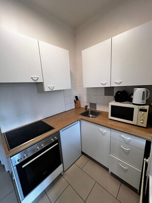 Departamento básico | Cocina privada