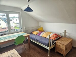1 Schlafzimmer, Bügeleisen/Bügelbrett, Reisekinderbett, kostenloses WLAN