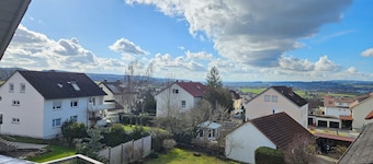 Top floor apartment with alpine view, 2min to the bus