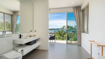 Luxury Villa, 4 Bedrooms, Private Pool, Sea View | Bathroom