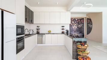 Luxury Villa, 4 Bedrooms, Private Pool, Sea View | Private kitchen | Electric kettle