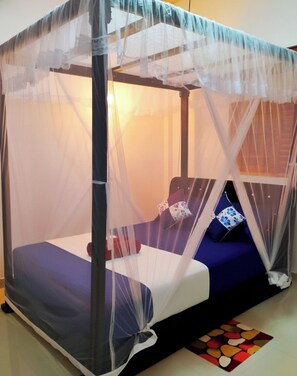 Chambre Double Deluxe, vue jardin | Bureau, fer et planche à repasser, Wi-Fi gratuit, draps fournis