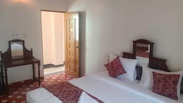 Escriptori i wifi gratuïta