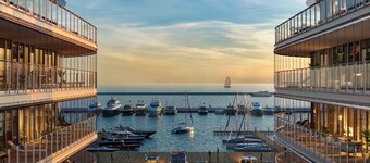 Waterfront Acquario House