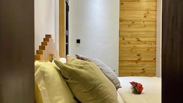 Ferros/tábuas de passar roupa, Wi-Fi, roupa de cama