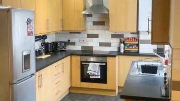 Rumah Superior, 3 kamar tidur, dapur | Tirai kedap cahaya dan Wi-Fi gratis