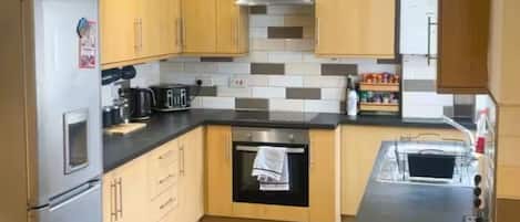 Superior House, 3 Bedrooms, Kitchen | Private kitchen