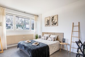 1 bedroom, free WiFi, bed sheets