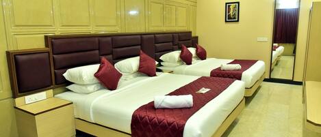 Family Quadruple Room, City View | In-room safe, free WiFi