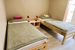 Fer et planche à repasser, Wi-Fi, draps fournis