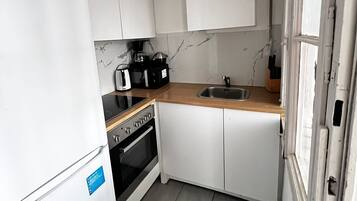Basic-Apartment | Eigene Küche | Herdplatte