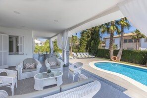 Pool - Can Pedro, elegant villa in Llenaire 3 min walk from the beach! (Port de Pollença)