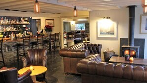 Bar (on property) - Pityme Inn (Wadebridge)