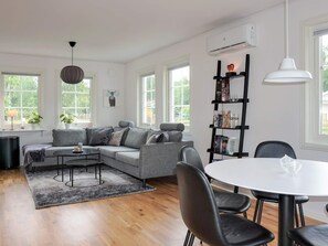 House | Bahagian dalam