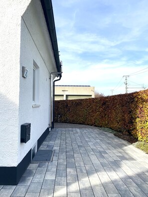 Property grounds - Modern & centrally located vacation home (Memmingen)
