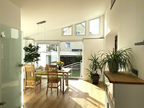 Modernes & zentral gelegenes Ferienhaus