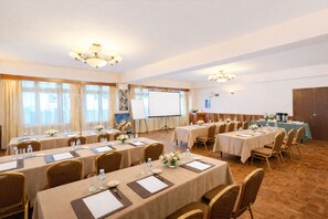 Meeting facility - Sparrow Chiminda A-Heritage Hotel Middle Pelling (Gyalshing)
