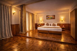 Egyptian cotton sheets, premium bedding, down duvets, memory-foam beds - Sparrow Chiminda A-Heritage Hotel Middle Pelling (Gyalshing)