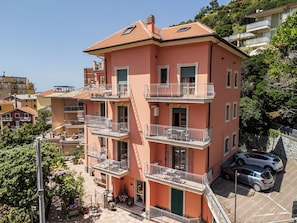 Exterior - Kriss Apartments (Deiva Marina)