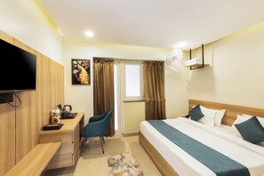 Premium Room | Free WiFi - The Ambient Suite (New Delhi)