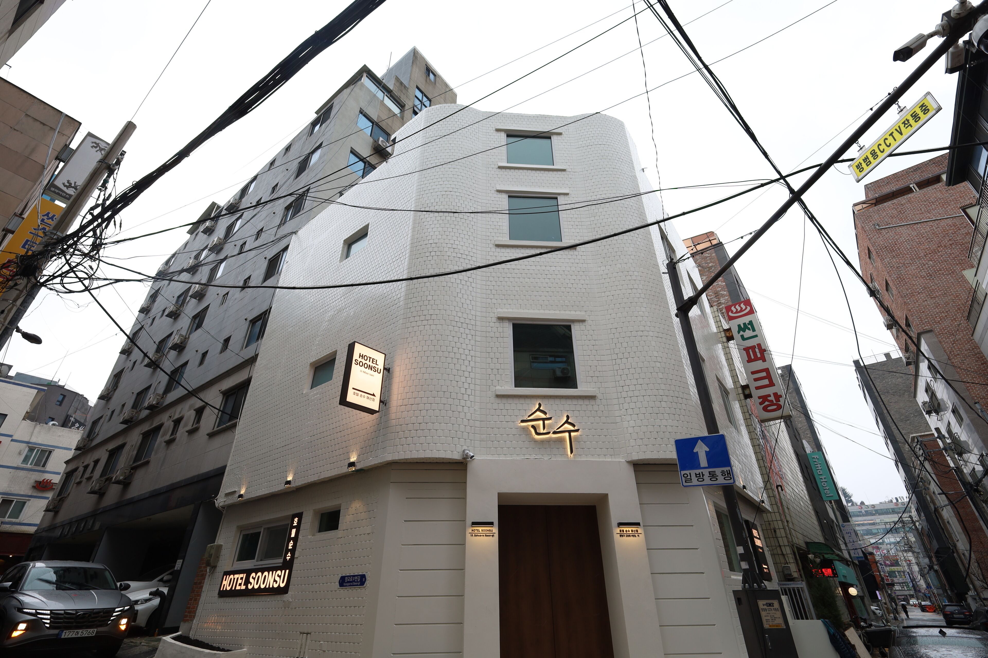 المنشأة من الخارج